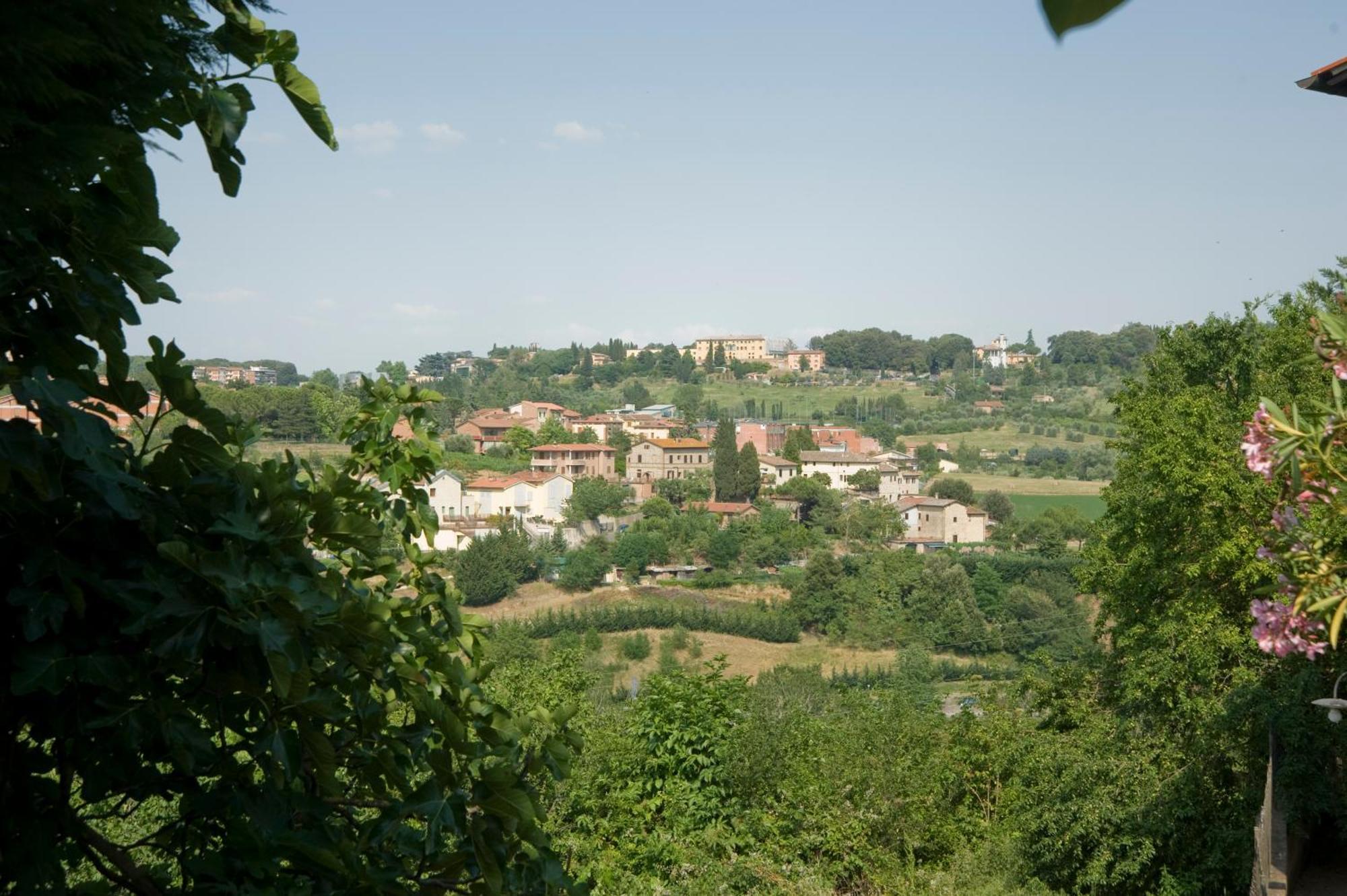 B&B Il Pettirosso Di Siena Exterior photo